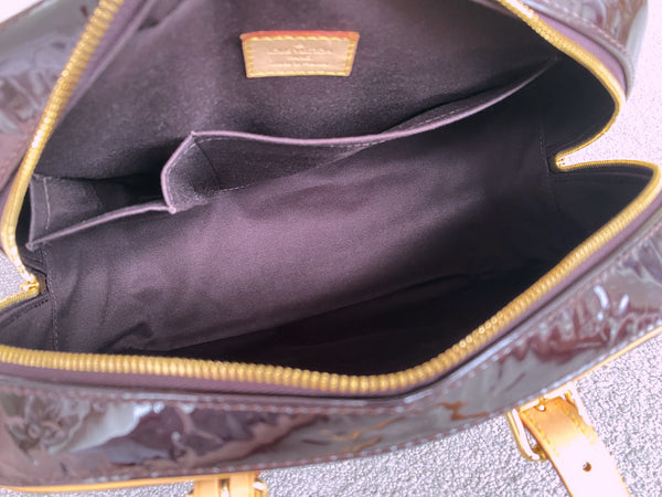 Louis Vuitton Amarante Vernis Summit Drive