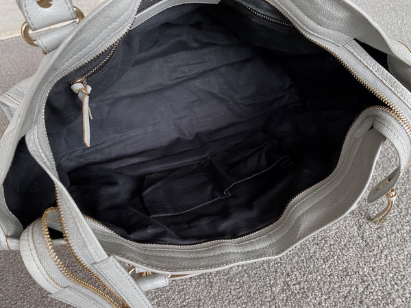 Balenciaga Gris Perle Chèvre Metallic Edge City