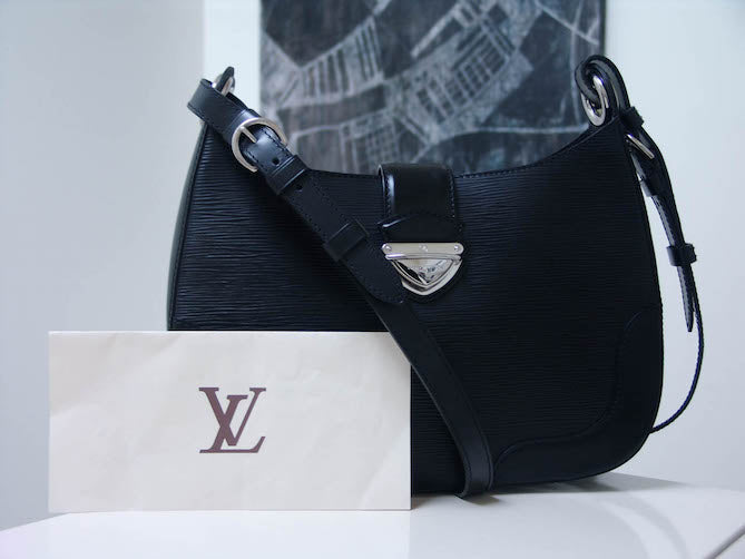 Louis Vuitton Bagatelle GM Red Epi Leather Shoulder Bag For Sale at 1stDibs  | bagatelli bags
