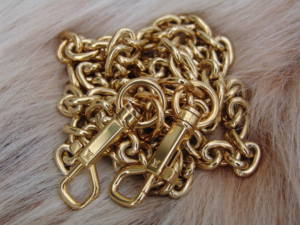 LOUIS VUITTON Key ring holder chain Bag charm The Sirius Travel