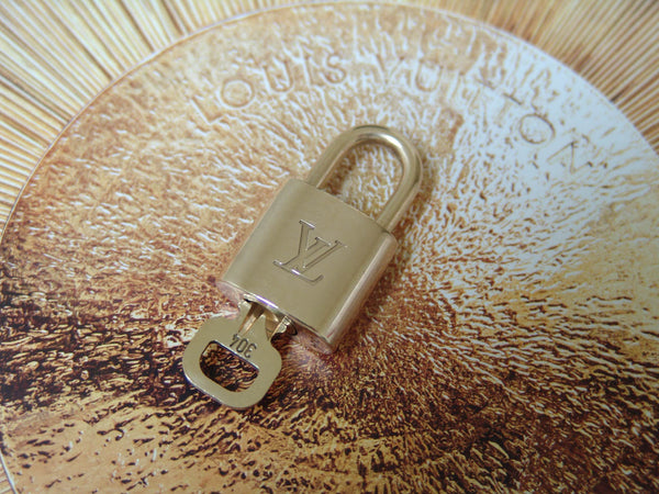 Louis Vuitton Padlock Gold-Tone Number 304