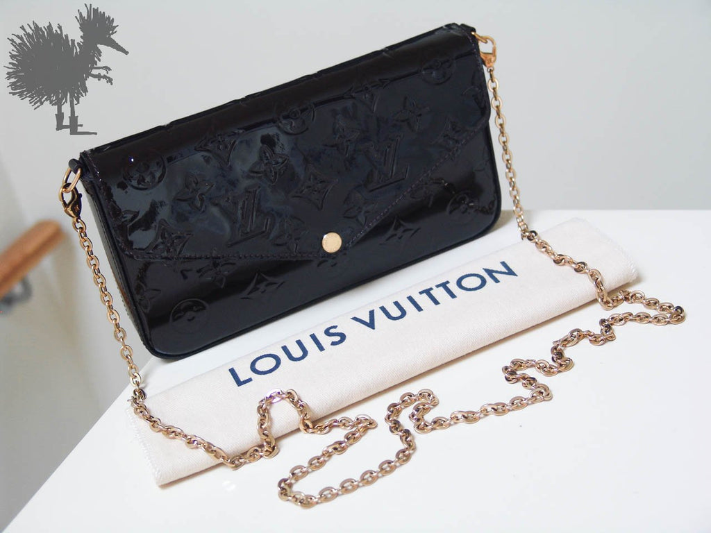 LOUIS VUITTON Vernis Pochette Felicie Chain Wallet Amarante 1297763