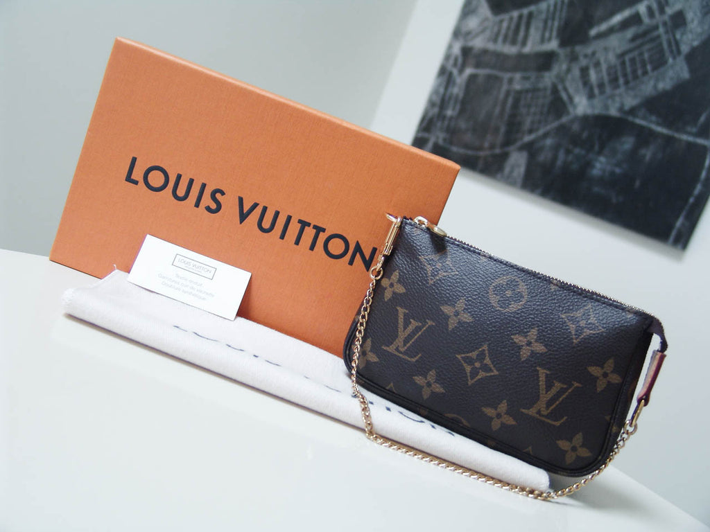 Louis Vuitton Wallet Keychain Real 3188