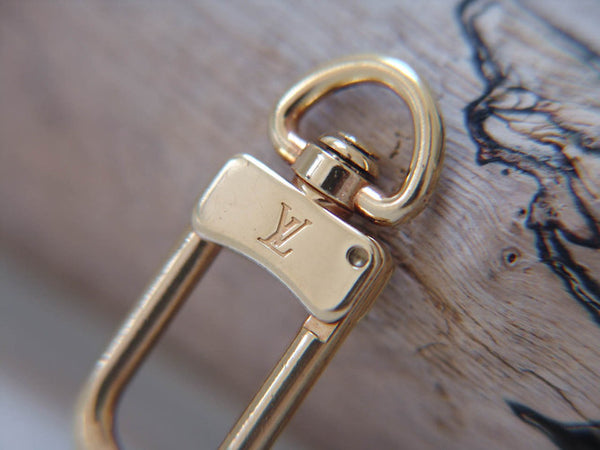 Louis Vuitton Golden LV Clasp Keyring Accessory