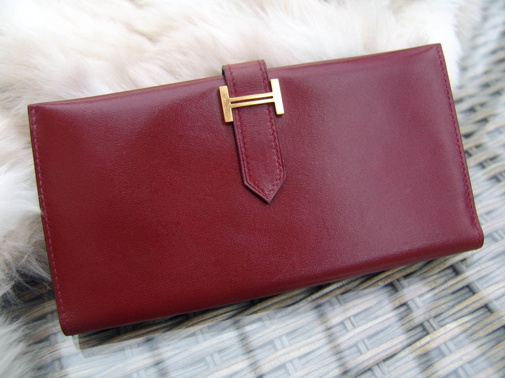 Hermès Rouge H Box Calf Leather Béarn Wallet GHW – My Haute