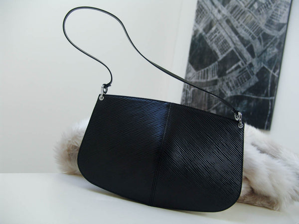 Louis Vuitton Epi Kouril Black Pochette Demi-Lune