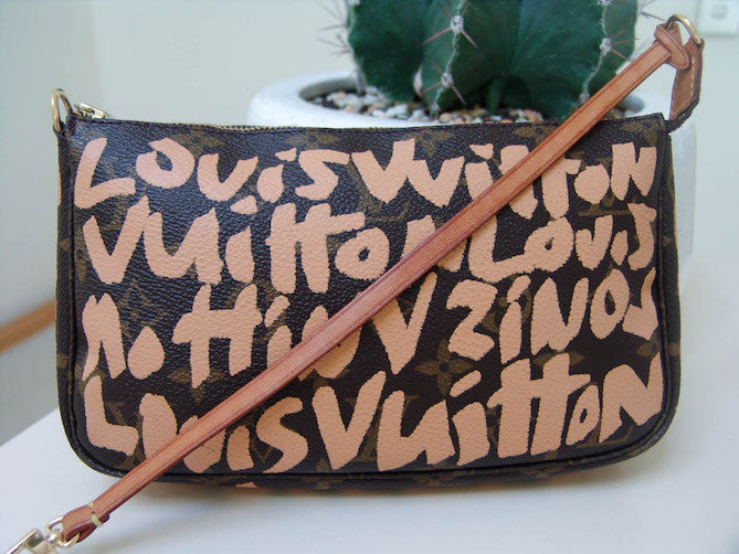Louis Vuitton LE Graffiti Monogram Pochette Accessoires My Haute