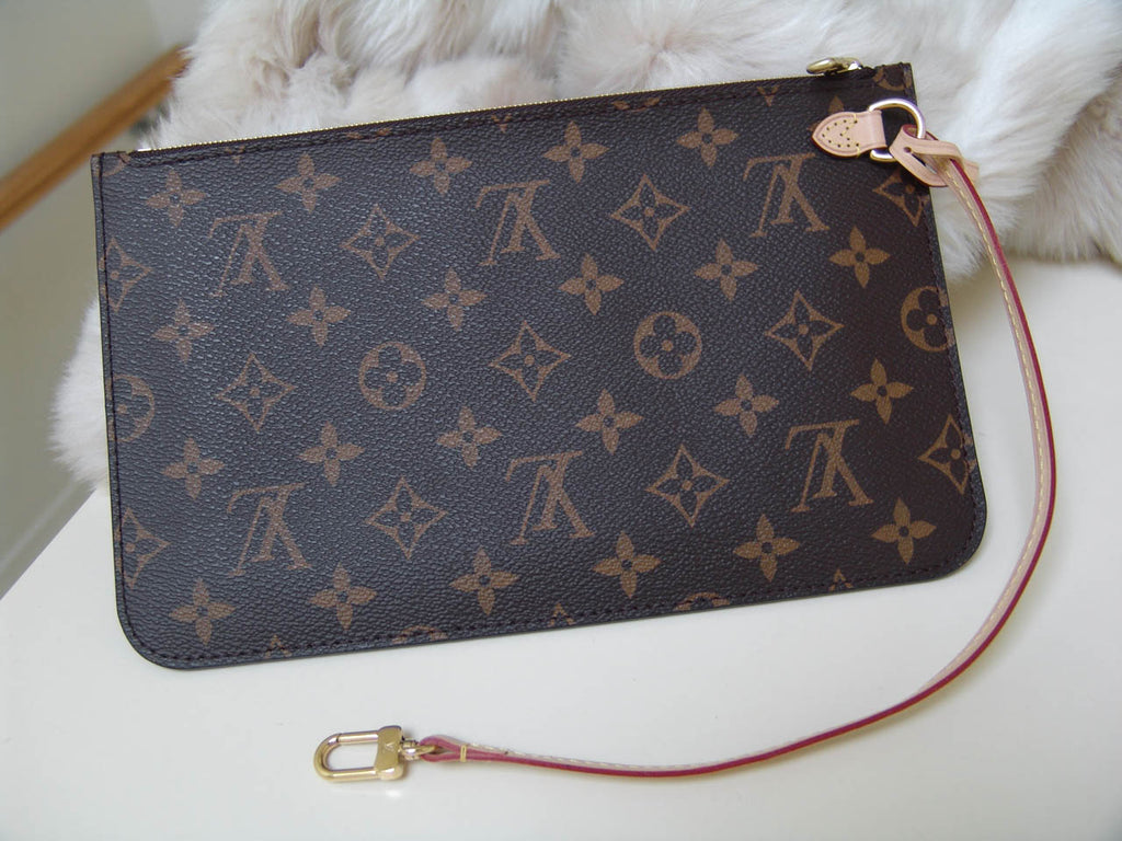 Louis Vuitton Pochette Monogram MM/GM Beige Lining in Canvas with Gold-tone  - US