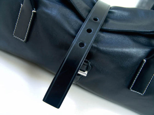 Prada Nappa Leather Easy Tracolla in Nero