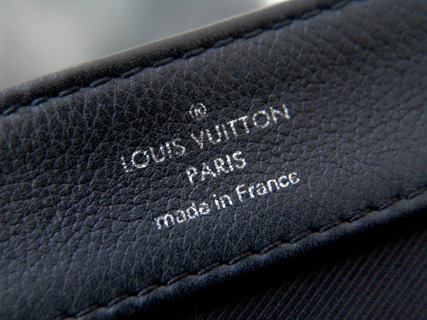 Louis Vuitton 2017 Black Calfskin Lockme II BB
