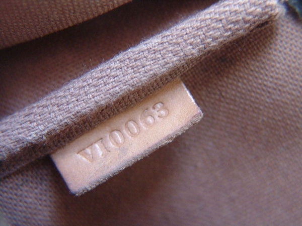 Louis Vuitton Monogram Pochette Accessoires